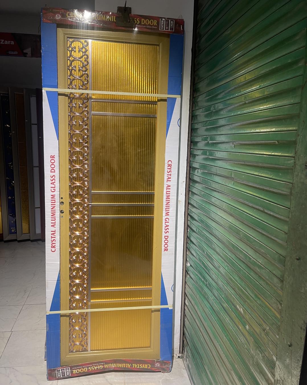 477706947_122132300318572590_4020109428609925146_n.jpg লাক্সারি গোল্ডেন জারা এলুমিনিয়াম গ্লাস ডোর - Image 4